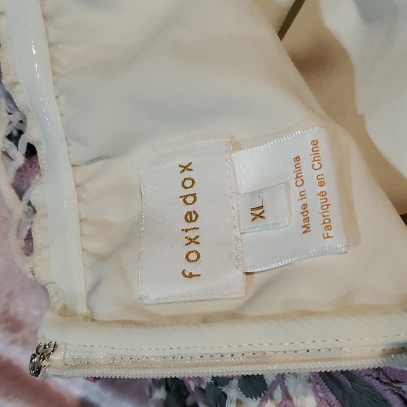 Dress - Picture 7 of 11